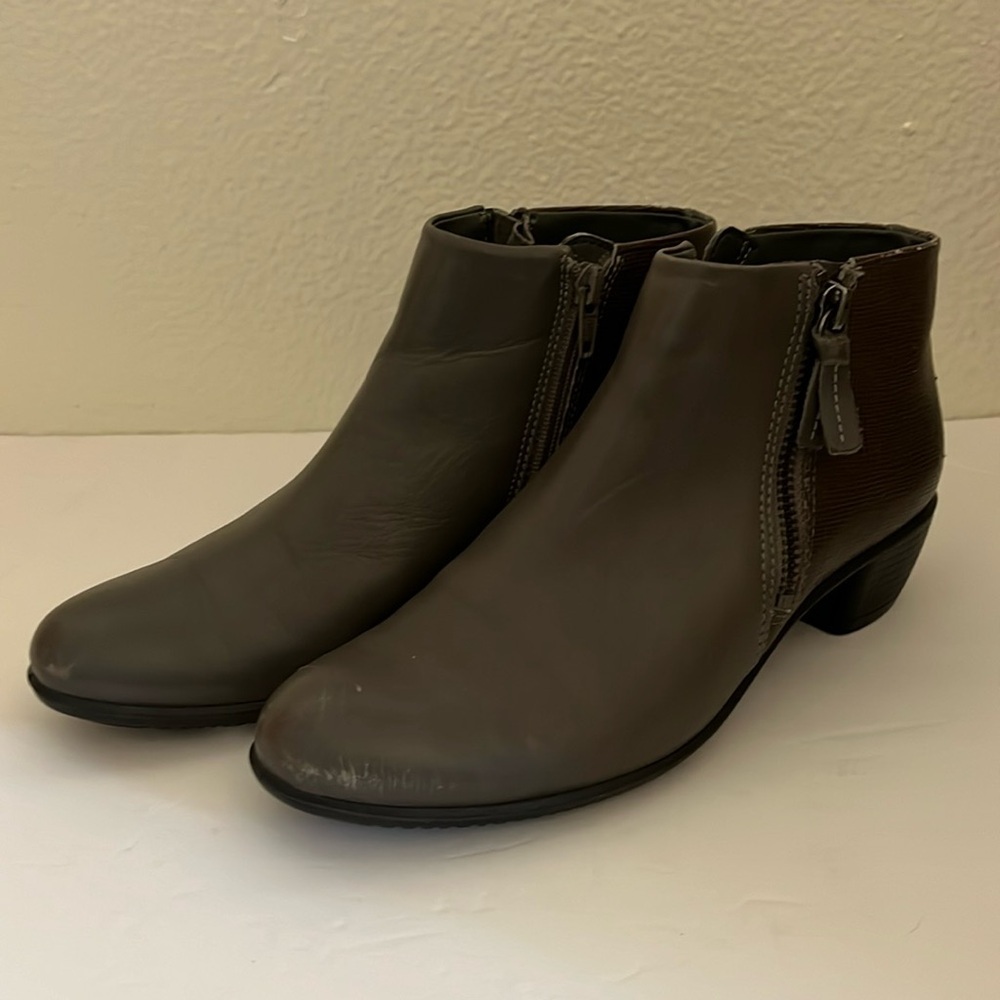 Ecco Women’s Boots size 6